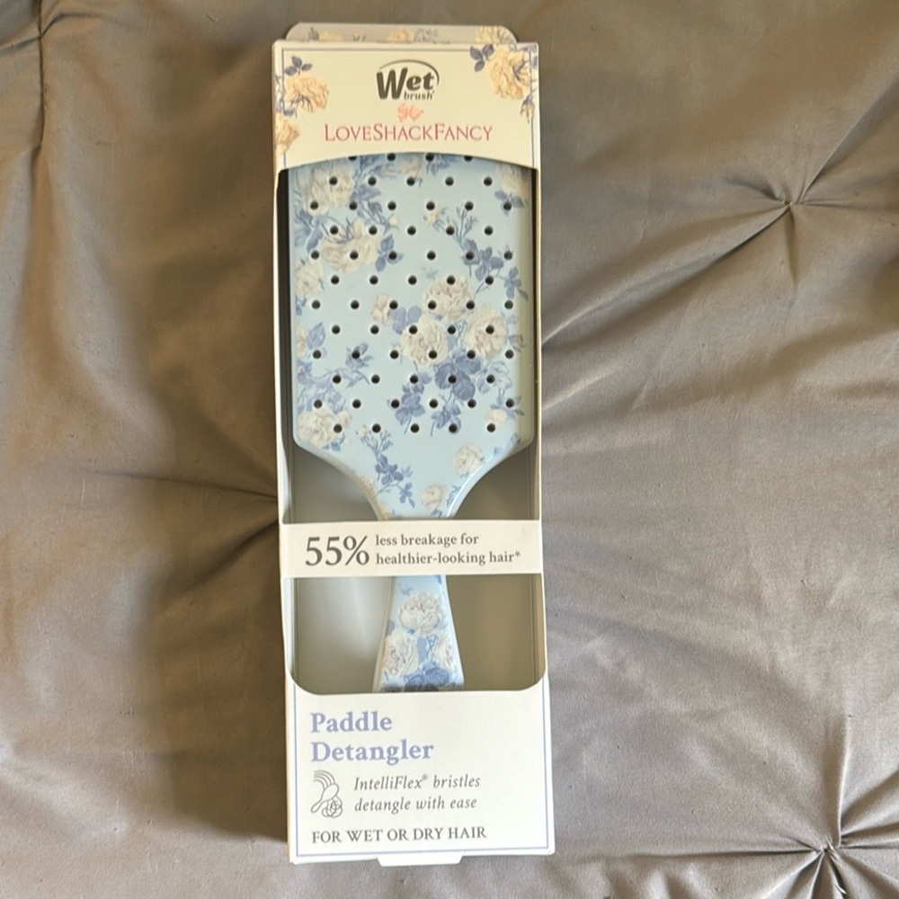 Wet Brush x LoveShackFancy Everblooming Rosettes Paddle Detangler Hair Brush